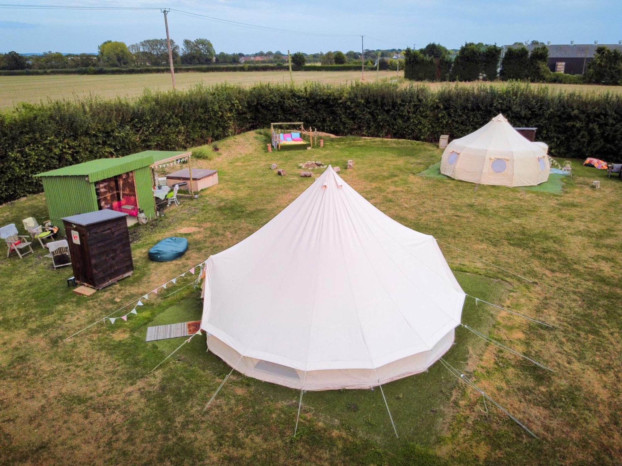 Hotel The Follies Glamping Maidstone Esterno foto